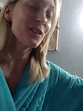 AvelinaLeoni online show from March 16, 2025, 8:21 am