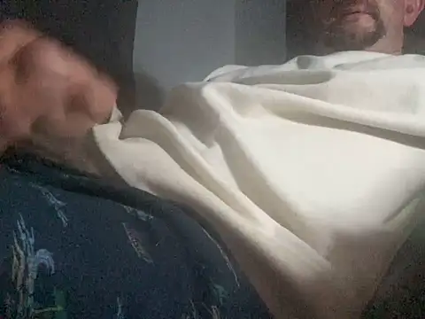 Snapshot of smooothop13 chatting on December 14, 2024, 4:12 am smooothop13 online show from December 14, 2024, 4:12 am