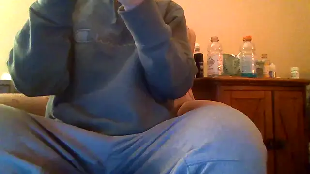 kollzCloudzz online show from May 6, 2026, 9:24 am