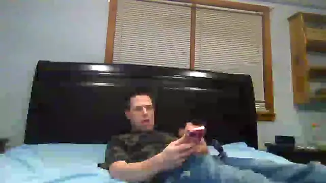 kollzCloudzz online show from May 25, 2026, 1:38 am