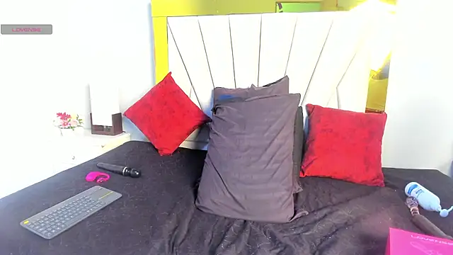 Snapshot of vahiolet_fuentes chatting on July 22, 2026, 3:08 am vahiolet fuentes online show from July 22, 2026, 3:08 am
