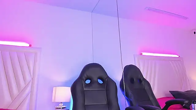 Snapshot of MavyStar chatting on January 28, 2025, 3:04 pm MavyStar online show from January 28, 2025, 3:04 pm