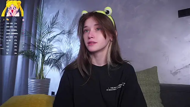 Snapshot of EdlinHargus chatting on April 15, 2026, 2:50 am EdlinHargus online show from April 15, 2026, 2:50 am