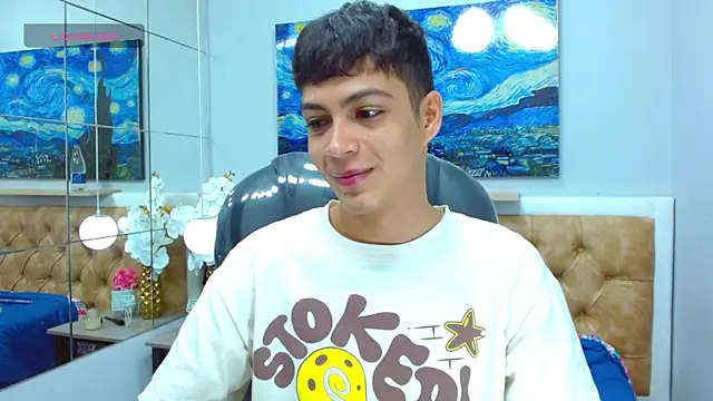 Snapshot of SkinnyBoy_ chatting on November 15, 2025, 12:09 pm SkinnyBoy online show from November 15, 2025, 12:09 pm