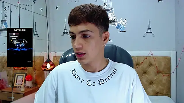 Snapshot of SkinnyBoy_ chatting on March 11, 2025, 11:55 am SkinnyBoy online show from March 11, 2025, 11:55 am