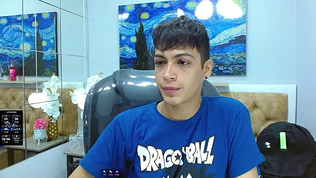 Snapshot of SkinnyBoy_ chatting on October 23, 2025, 7:45 pm SkinnyBoy online show from October 23, 2025, 7:45 pm