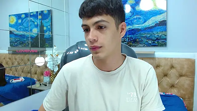 Snapshot of SkinnyBoy_ chatting on November 16, 2025, 1:16 pm SkinnyBoy online show from November 16, 2025, 1:16 pm