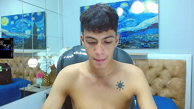 Snapshot of SkinnyBoy_ chatting on November 11, 2025, 12:33 pm SkinnyBoy online show from November 11, 2025, 12:33 pm