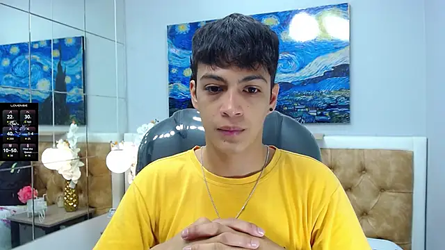 Snapshot of SkinnyBoy_ chatting on September 28, 2025, 12:34 pm SkinnyBoy online show from September 28, 2025, 12:34 pm