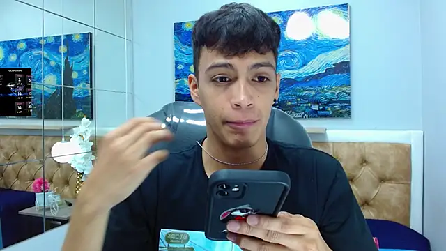 Snapshot of SkinnyBoy_ chatting on October 13, 2025, 12:29 pm SkinnyBoy online show from October 13, 2025, 12:29 pm