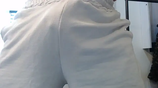 Jhonyblack 1 online show from November 23, 2025, 4:06 pm