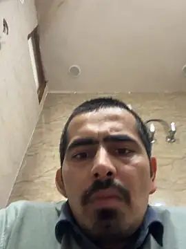 shivani0999 online show from January 17, 2026, 10:52 am