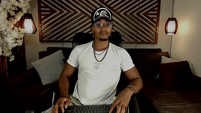 Snapshot of JamalMyst chatting on May 20, 2026, 8:39 pm JamalMyst online show from May 20, 2026, 8:39 pm