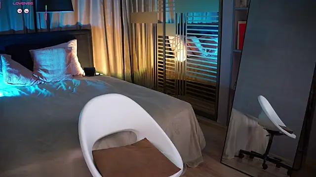 UmaTruewoman online show from March 8, 2026, 5:33 am