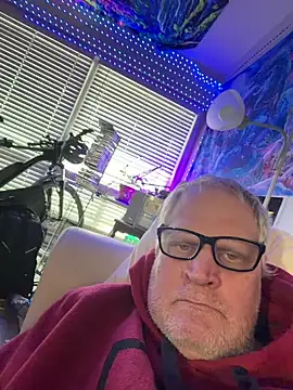 Mimmoromeo1973 online show from February 6, 2026, 10:28 pm