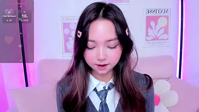 Fluffy Rose online show from September 14, 2025, 1:39 am