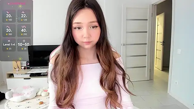 Snapshot of Fluffy_Rose chatting on May 24, 2026, 2:55 am Fluffy Rose online show from May 24, 2026, 2:55 am