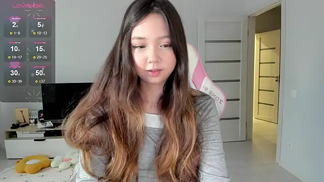 Fluffy Rose online show from June 12, 2026, 12:52 am