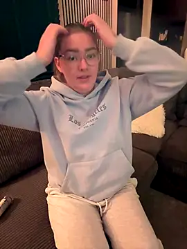 xX HotCouple Xx online show from November 16, 2025, 6:45 pm