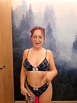 ladoucedu34 online show from May 7, 2026, 3:04 pm