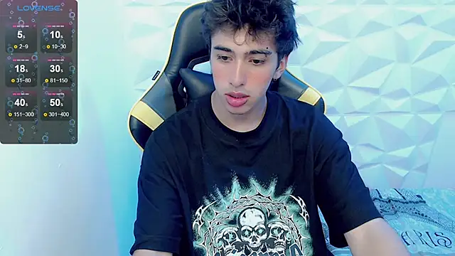Snapshot of Jake_tripp chatting on February 1, 2025, 3:19 am Jake tripp online show from February 1, 2025, 3:19 am