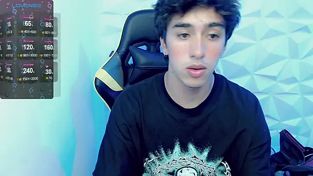 Snapshot of Jake_tripp chatting on February 10, 2025, 6:31 am Jake tripp online show from February 10, 2025, 6:31 am