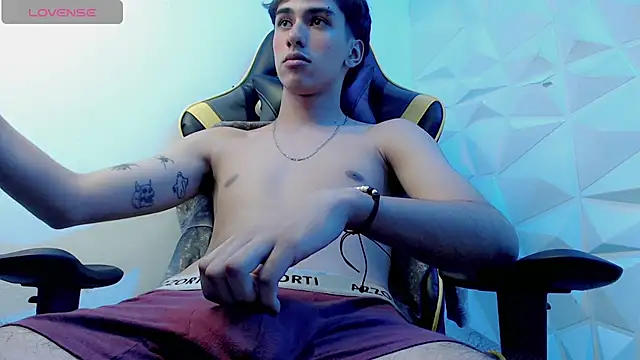 Snapshot of Jake_tripp chatting on December 29, 2024, 9:50 am Jake tripp online show from December 29, 2024, 9:50 am