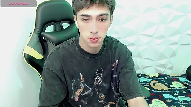 Snapshot of Jake_tripp chatting on January 3, 2025, 2:21 am Jake tripp online show from January 3, 2025, 2:21 am