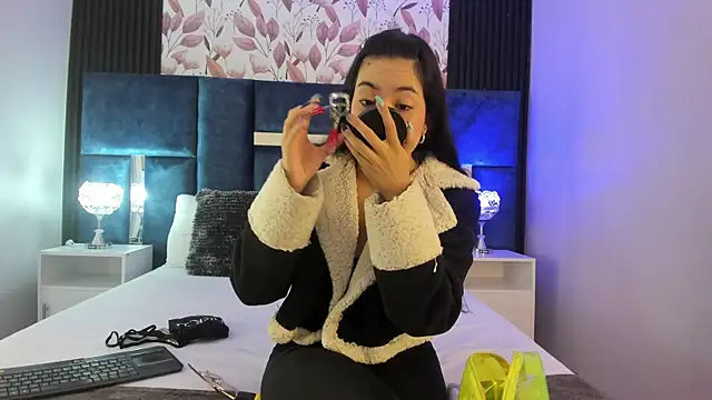 Susa1userma  online show from January 9, 2026, 11:17 am