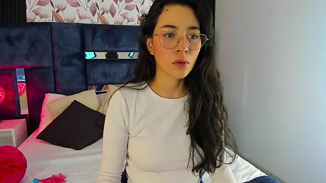 Susa1userma  online show from June 16, 2026, 11:43 am