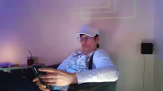 Snapshot of Minm666 chatting on February 28, 2025, 10:39 pm Minm666 online show from February 28, 2025, 10:39 pm