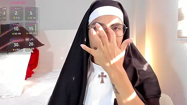 Snapshot of ClaraMariaMon chatting on November 28, 2025, 1:11 pm ClaraMariaMon online show from November 28, 2025, 1:11 pm