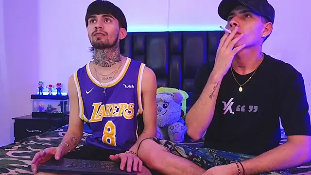 Snapshot of Brutal_Sex_Fucking chatting on October 16, 2025, 10:07 pm Brutal Sex Fucking online show from October 16, 2025, 10:07 pm