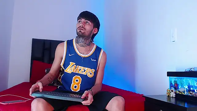 Snapshot of Brutal_Sex_Fucking chatting on January 9, 2025, 3:36 am Brutal Sex Fucking online show from January 9, 2025, 3:36 am
