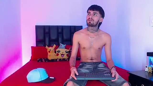 Snapshot of Brutal_Sex_Fucking chatting on January 27, 2025, 8:07 pm Brutal Sex Fucking online show from January 27, 2025, 8:07 pm