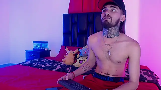 Snapshot of Brutal_Sex_Fucking chatting on February 17, 2025, 9:21 pm Brutal Sex Fucking online show from February 17, 2025, 9:21 pm