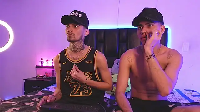 Snapshot of Brutal_Sex_Fucking chatting on October 26, 2025, 1:28 am Brutal Sex Fucking online show from October 26, 2025, 1:28 am