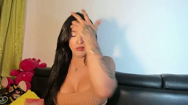 jennifer ts online show from March 28, 2026, 2:23 am