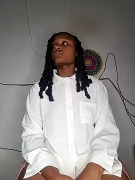 hot-tandy online show from September 21, 2025, 4:34 pm