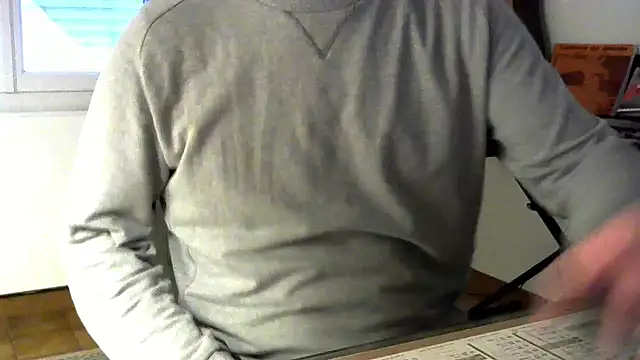 Snapshot of pikachu161616 chatting on December 7, 2024, 8:38 am pikachu161616 online show from December 7, 2024, 8:38 am