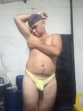travieso2893 online show from May 14, 2026, 2:41 am