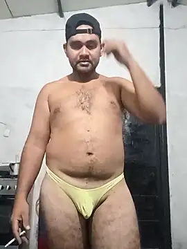 travieso2893 online show from February 5, 2026, 3:24 am