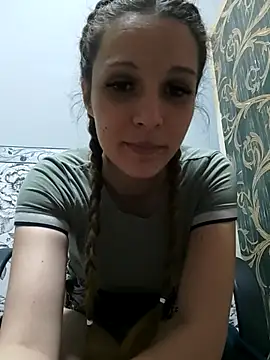 Snapshot of Amira_17 chatting on February 9, 2025, 11:25 pm Amira 17 online show from February 9, 2025, 11:25 pm