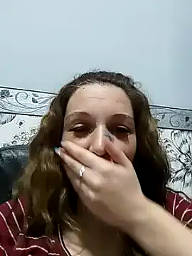 Snapshot of Amira_17 chatting on January 31, 2025, 10:21 pm Amira 17 online show from January 31, 2025, 10:21 pm