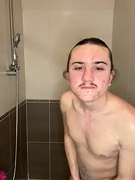 Snapshot of enzolb chatting on January 14, 2026, 6:00 pm enzolb online show from January 14, 2026, 6:00 pm