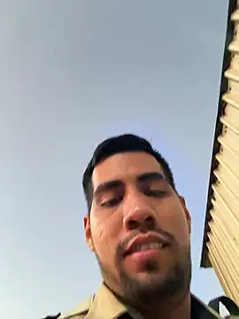 Snapshot of EnriquePersian197 chatting on March 1, 2025, 1:11 am EnriquePersian197 online show from March 1, 2025, 1:11 am