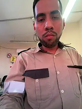 Snapshot of EnriquePersian197 chatting on March 24, 2026, 12:10 am EnriquePersian197 online show from March 24, 2026, 12:10 am