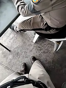 Snapshot of EnriquePersian197 chatting on September 25, 2025, 6:36 pm EnriquePersian197 online show from September 25, 2025, 6:36 pm