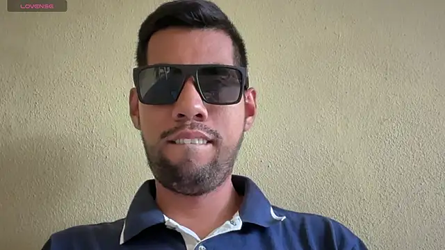 Snapshot of EnriquePersian197 chatting on September 16, 2025, 6:42 pm EnriquePersian197 online show from September 16, 2025, 6:42 pm