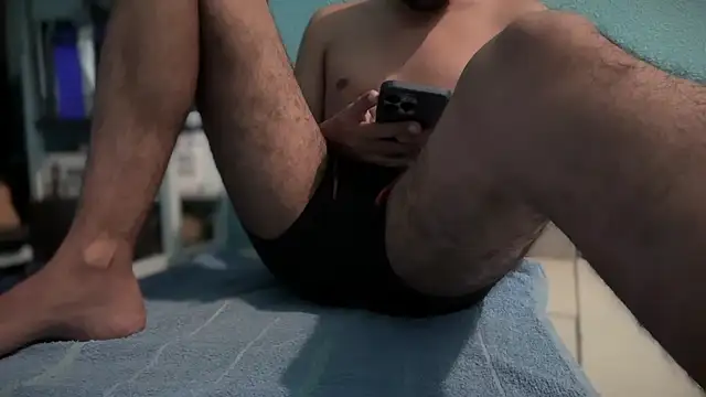 Snapshot of EnriquePersian197 chatting on February 25, 2025, 7:49 pm EnriquePersian197 online show from February 25, 2025, 7:49 pm